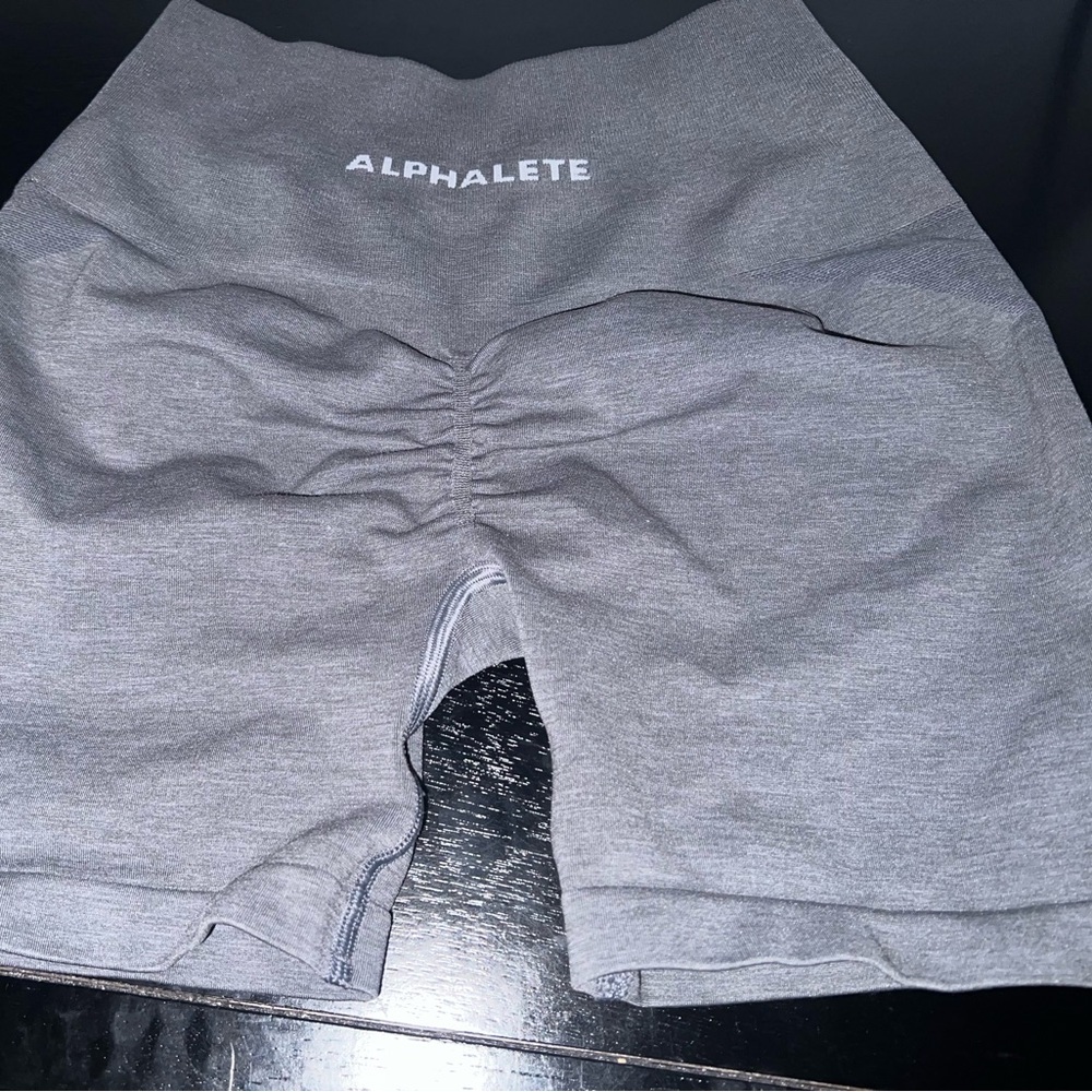 Alphalete amplify size s